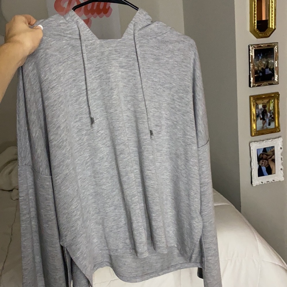 grey hoodie